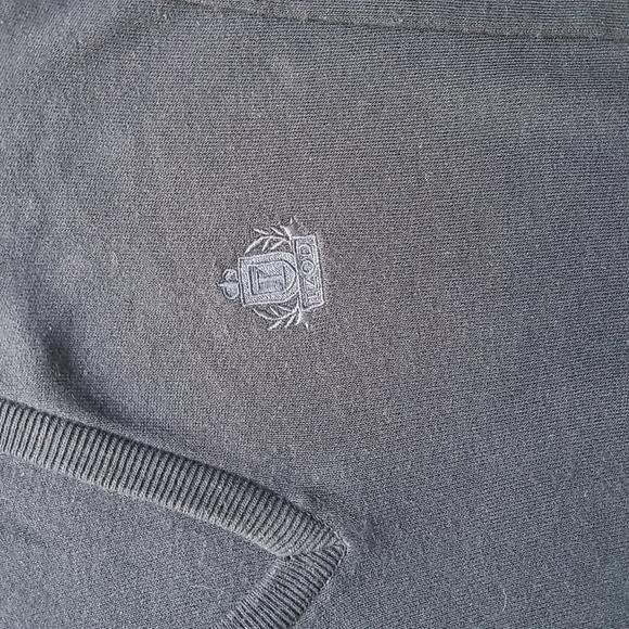 Men's IZOD Medium Sweater - Picture 3 of 3